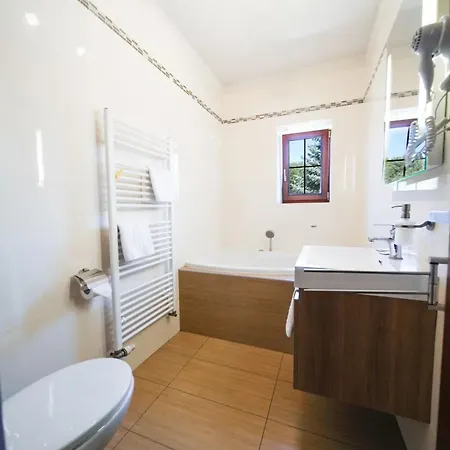 Hotel Wellness Life 4*