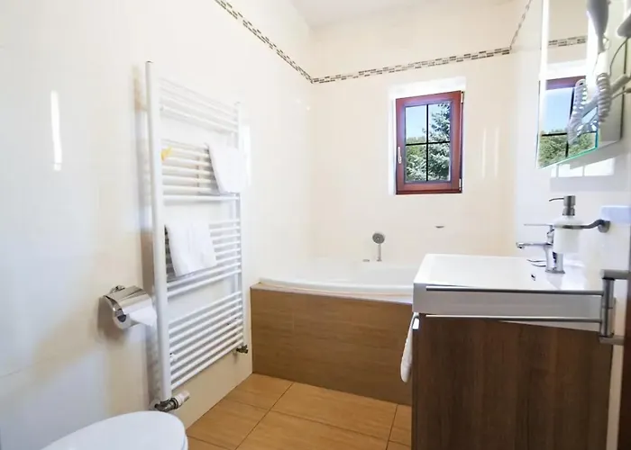 Hotel Wellness Pension Anilife 4*